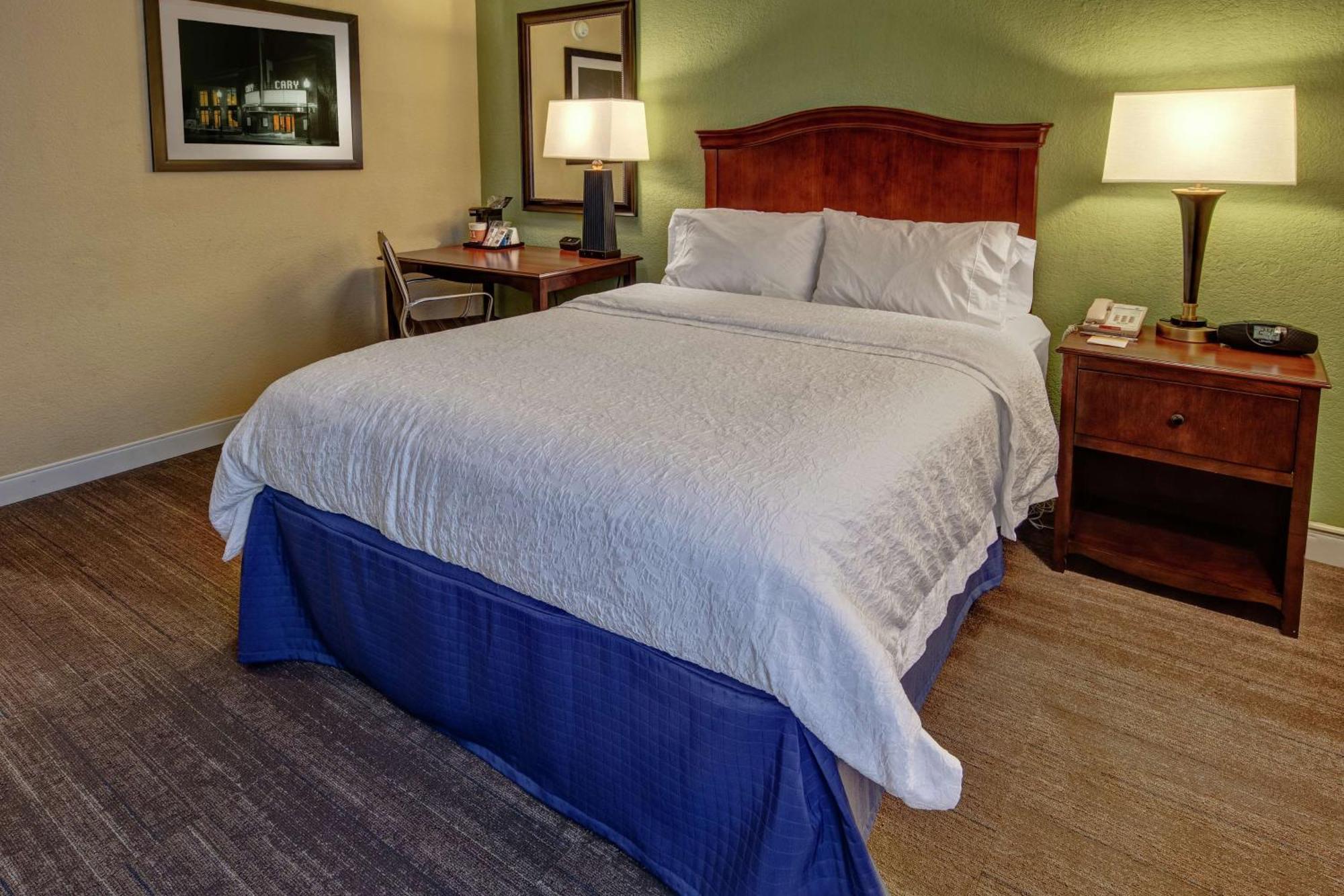 Hampton Inn Raleigh Cary Exterior foto